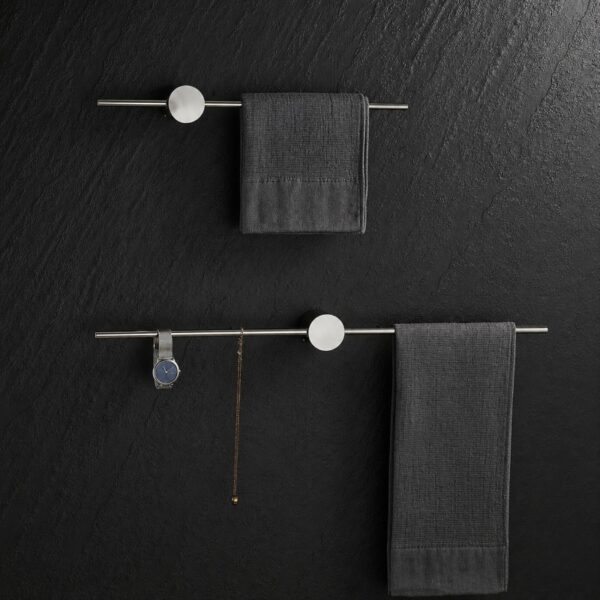 Modern Bathroom Towel Bar – Sleek Single Rail Designving Towel Rack for Bathroom